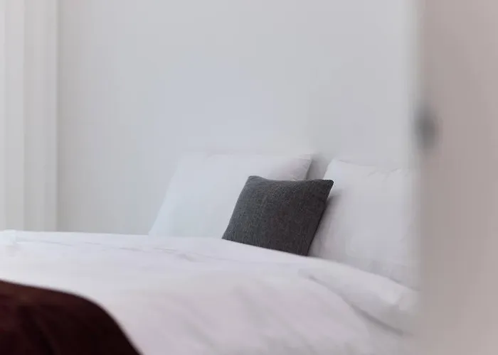 3Room+2Bathroom Hongdae 1Exit